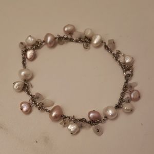 Cultured pearl bracelet